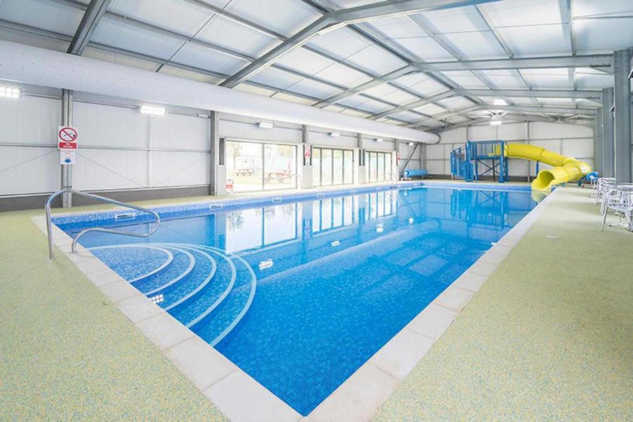 2Br-Sleeps6-Wifi-Freeparking-Holidaypark Клактон-он-Си Экстерьер фото